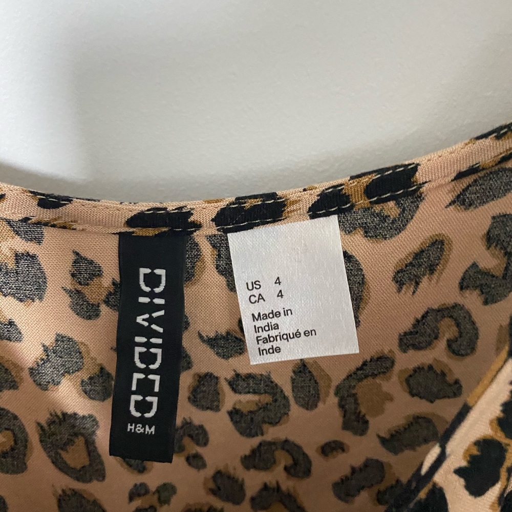 LEOPARD PRINT TOP - Picture 3 of 3